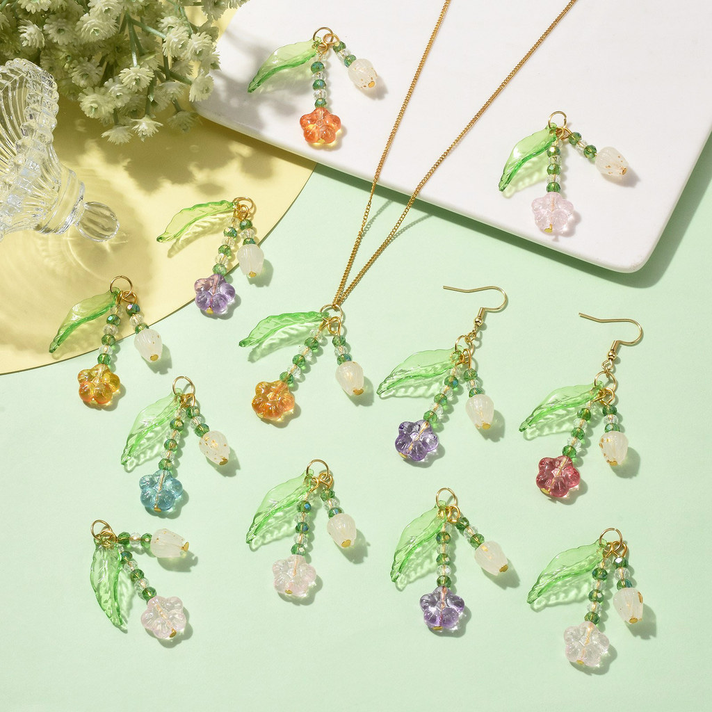 20pcs Handmade Lampwork and Acrylic Flower Pendants